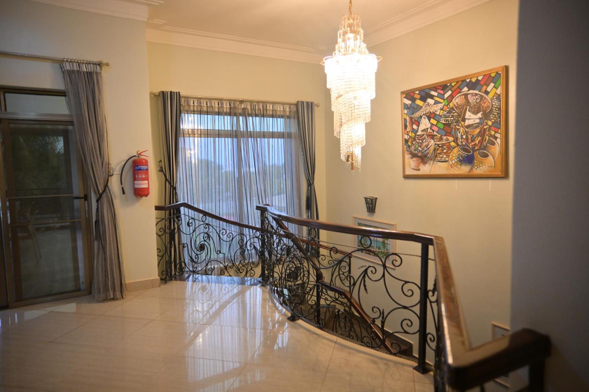 Lakepoint Villa Entebbe Bagian luar foto