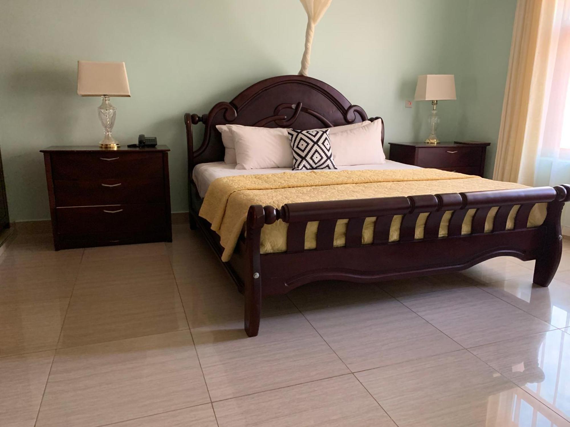Lakepoint Villa Entebbe Bagian luar foto