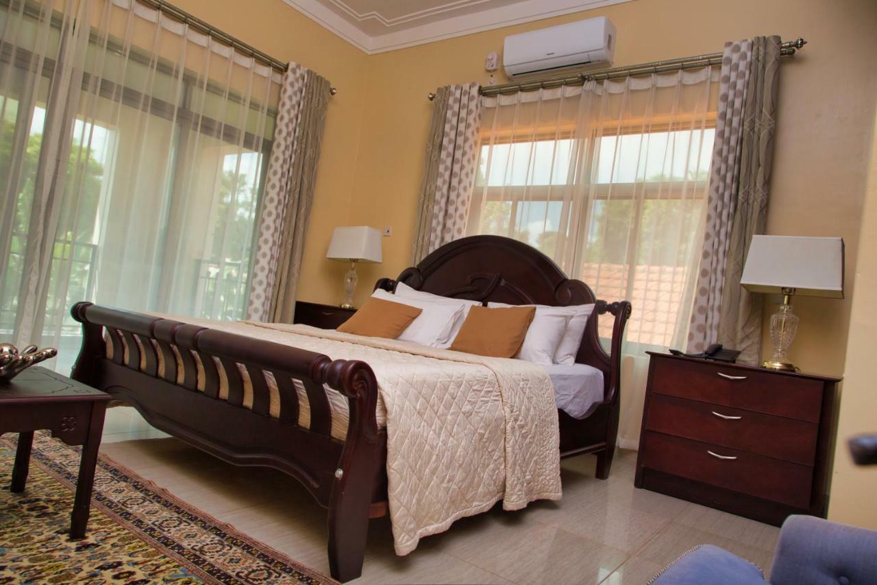 Lakepoint Villa Entebbe Bagian luar foto